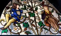 Ein neues, originalgetreues Buntglasfenster ziert das Speisezimmer des Schlosses.