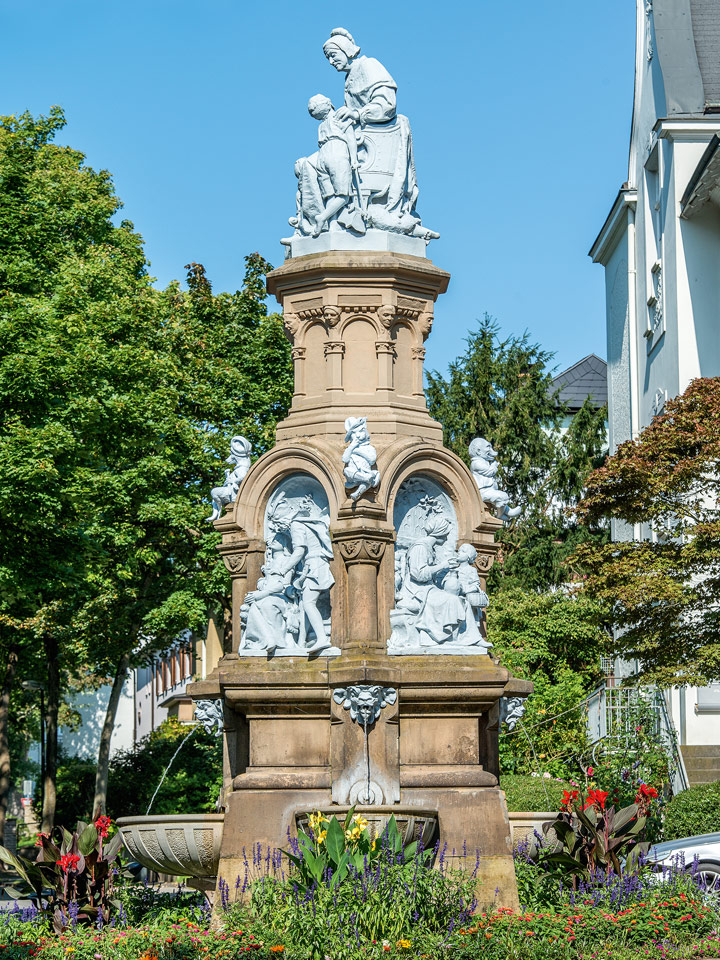 Der Märchenbrunnen im Wuppertaler Zooviertel hat für viele Kinder und Erwachsene eine besondere Bedeutung. · Foto: Dirk Schwachulla-Feuser