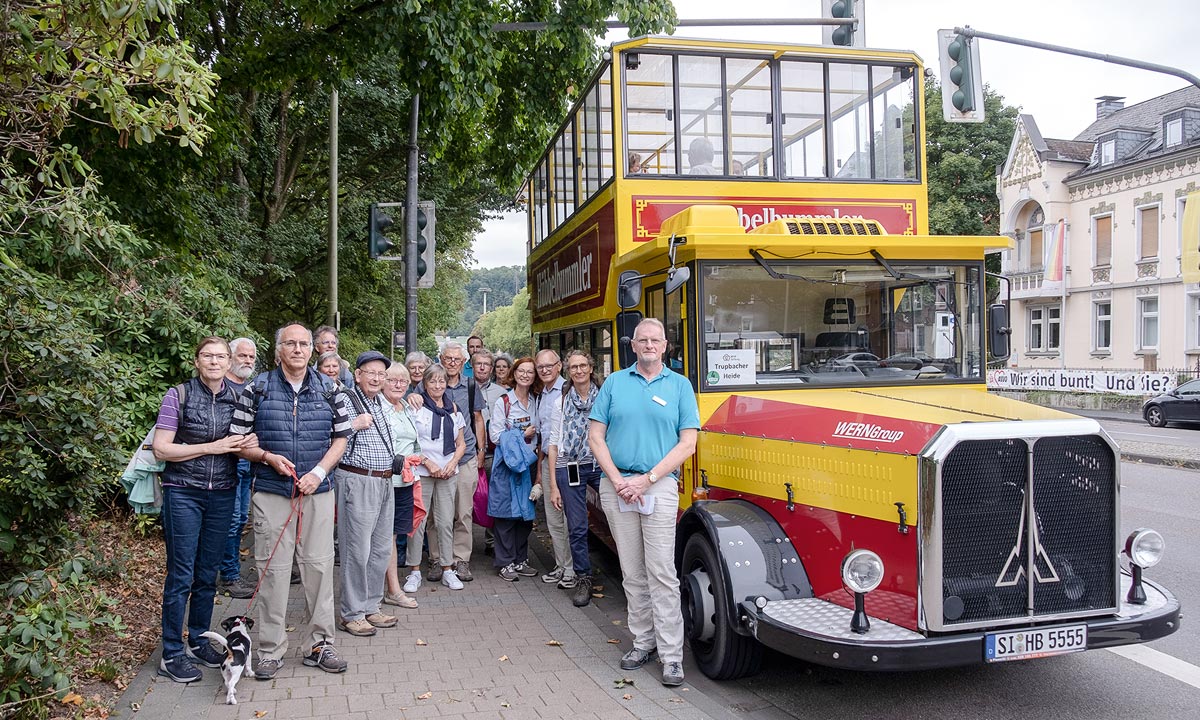 Der „Hübbelbummler“ ist normalerweise für die Verkehrsbetriebe Westfalen-Süd unterwegs. Er lässt sich aber auch als Museumsbus anmieten.